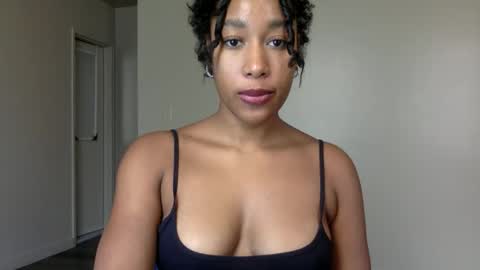 gyalxoxo online show from November 7, 5:59 pm