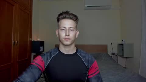 Oliver online show from March 4, 9:00 pm