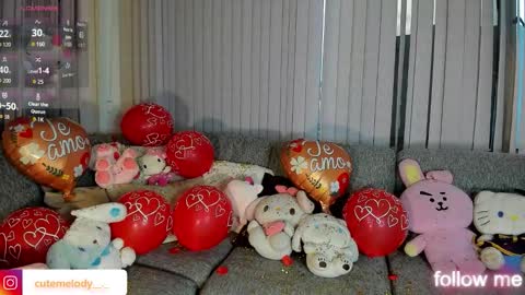 Hello Kitty online show from February 13, 11:35 am