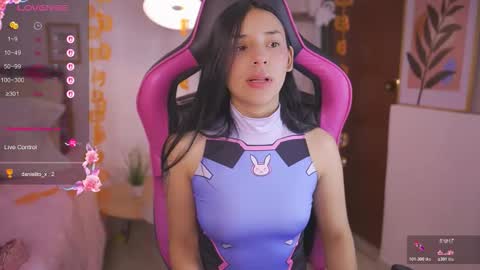 Snapshot of hade_collinss chatting on October 20, 6:46 pm Hade online show from October 20, 6:46 pm