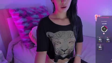 Hadid online show from April 21, 8:16 pm