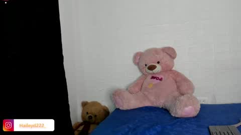 Hailey online show from May 26, 3:45 am