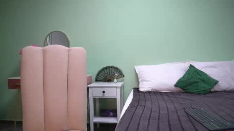 Hailey online show from October 17, 4:16 am