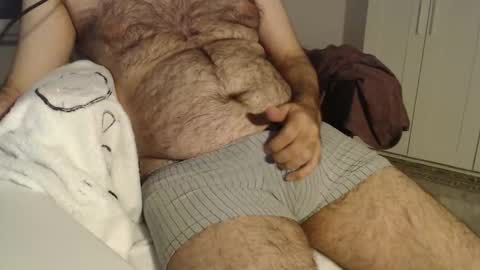 Snapshot of hairy_boy29 chatting on September 20, 10:35 pm hairy_boy29 online show from September 20, 10:35 pm