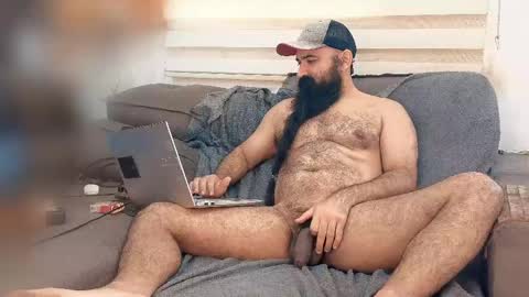 Hairy Beard Smoker online show from May 17, 12:58 pm