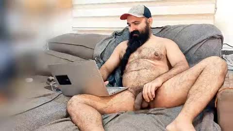 Hairy Beard Smoker online show from May 22, 9:43 pm