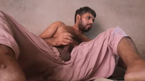 hairybouy264541 online show from July 25, 4:32 am