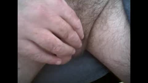 Snapshot of hairyman007 chatting on October 22, 9:23 am hairyman007 online show from October 22, 9:23 am