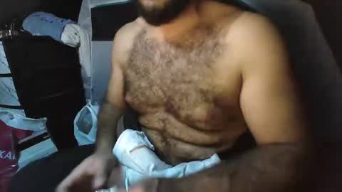 hairymann96 online show from November 6, 7:06 pm