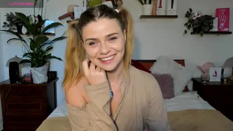 Haley online show from November 19, 8:24 am