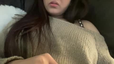 halleyb2026 online show from February 25, 10:35 pm