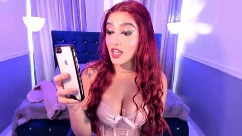 Snapshot of hallsred_rh chatting on December 13, 8:25 pm Halls Red online show from December 13, 8:25 pm