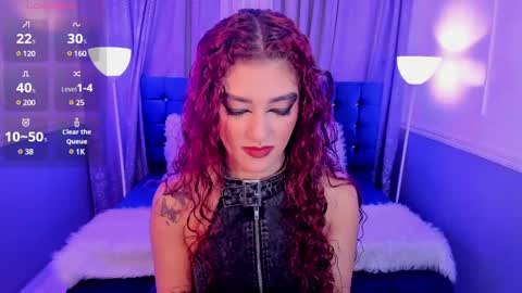Snapshot of hallsred_rh chatting on February 26, 8:25 pm Halls Red online show from February 26, 8:25 pm
