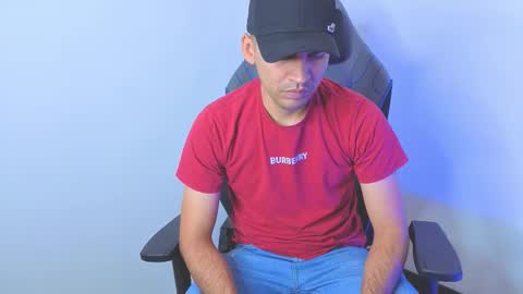 hamiltong12 online show from February 17, 10:42 pm