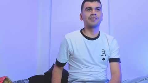 hamiltong12 online show from January 9, 3:23 am