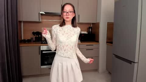 . . online show from April 19, 6:47 am