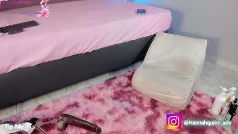 hanaahquinn online show from April 15, 11:35 am