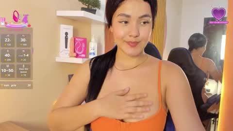 Snapshot of hanah_greey chatting on September 23, 7:53 pm HANAH  online show from September 23, 7:53 pm