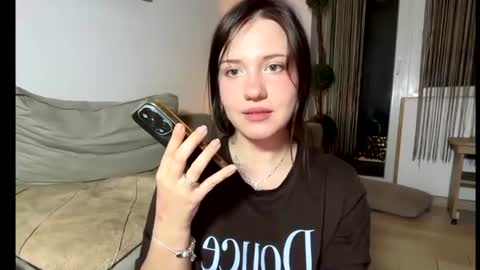 hanahwoods online show from July 22, 6:54 pm