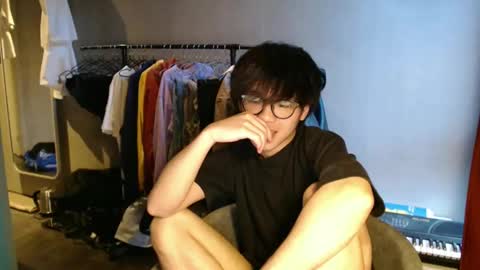 handsome_mannn online show from June 5, 6:57 pm