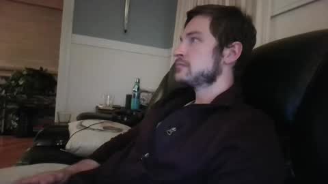 handsumhung online show from December 18, 11:11 pm