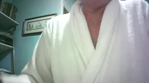 handymanforyou177322 online show from April 11, 11:09 pm