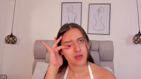 hanna__evans_ online show from November 20, 12:04 pm