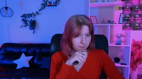 Hanna  online show from May 31, 7:04 pm
