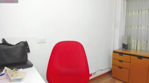 Sara online show from October 13, 1:35 pm