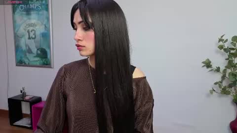 Sara online show from June 11, 6:06 pm