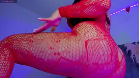 hanna_connorss online show from March 6, 10:20 pm