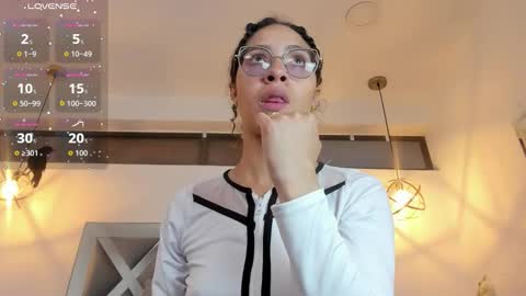 HANNA online show from October 27, 2:06 pm