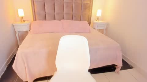  im Hanna online show from October 21, 1:38 pm