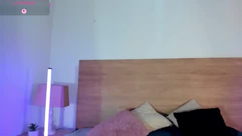     online show from December 13, 7:53 pm