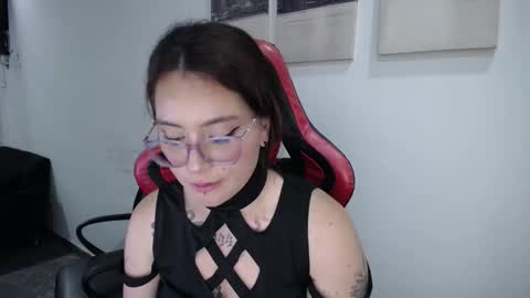 mara online show from April 8, 9:18 pm