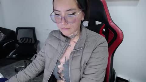 mara online show from March 10, 9:18 pm