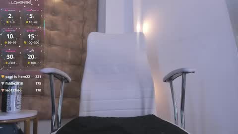 Snapshot of hanna_jadidi chatting on October 8, 4:51 am Hanna online show from October 8, 4:51 am