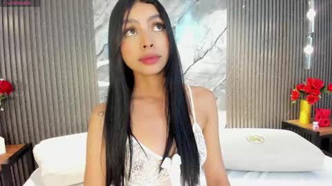 Hanna S online show from April 13, 11:47 am