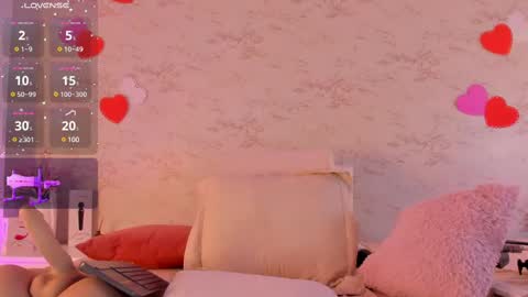 Snapshot of hannablaze_ chatting on February 18, 3:53 am HannaB  online show from February 18, 3:53 am