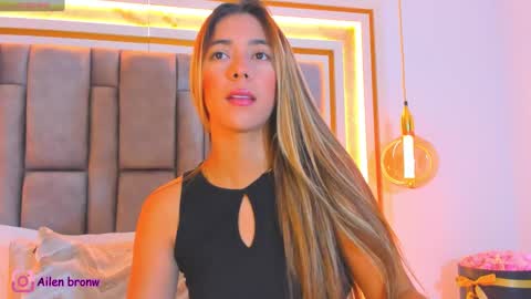 Snapshot of hannabronw chatting on October 20, 8:58 pm Eliana online show from October 20, 8:58 pm