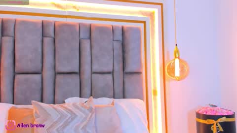 Eliana online show from November 10, 11:07 pm