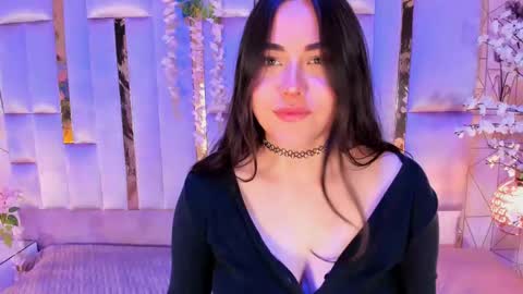 Snapshot of hannacollins_2 chatting on October 3, 1:41 pm Hanna Collins online show from October 3, 1:41 pm