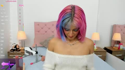 Hannah online show from June 6, 11:38 am