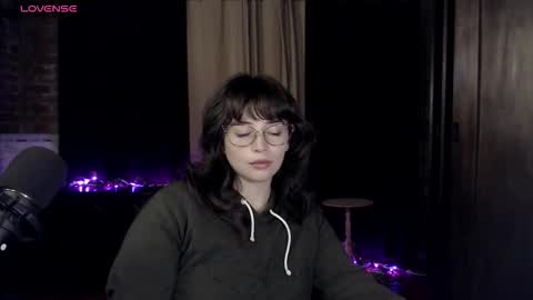 Hannah online show from December 15, 3:13 am