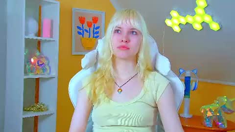 Hannah online show from July 19, 6:16 am