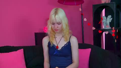 Hannah online show from June 13, 6:24 am
