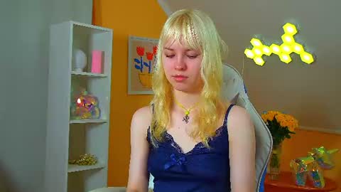 Hannah online show from July 23, 6:22 am