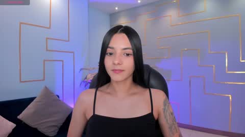 HANNAH J online show from February 8, 6:55 pm