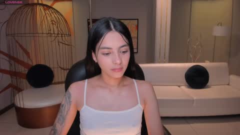 HANNAH J online show from January 13, 5:33 pm