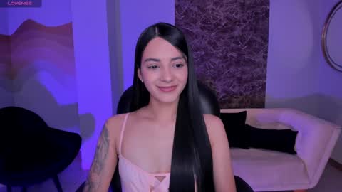 HANNAH J online show from February 26, 6:48 pm